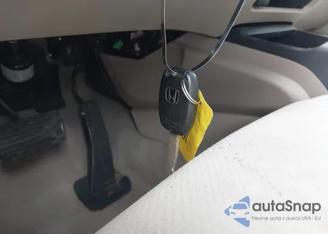 2009 Honda Civic Lx z USA, uszkodzony, nr VIN 19XFA16599E043370